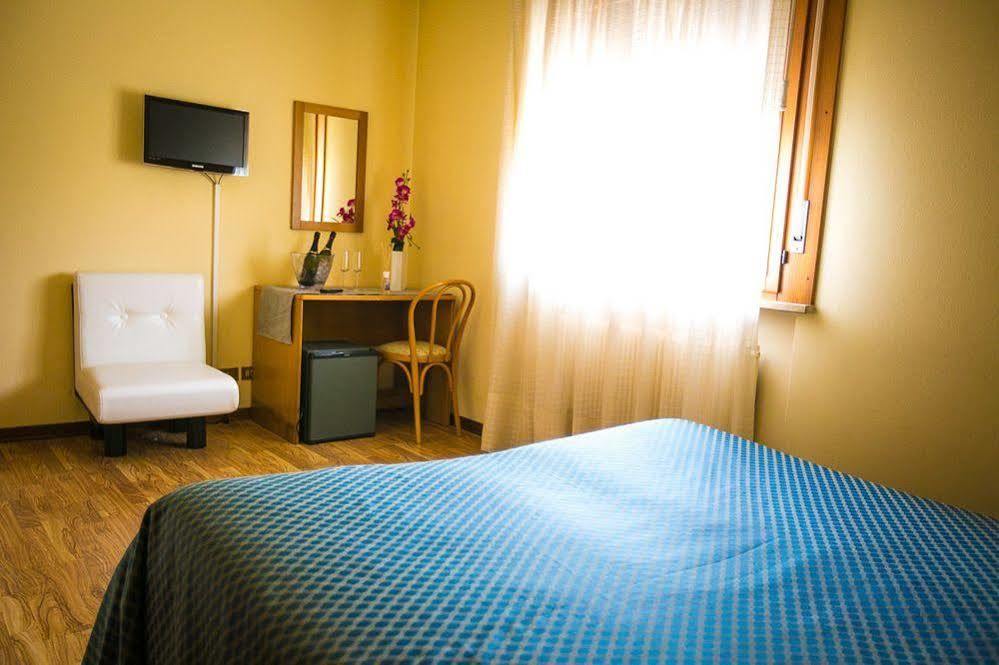 Hotel Agli Olmi San Biagio di Callalta Bagian luar foto